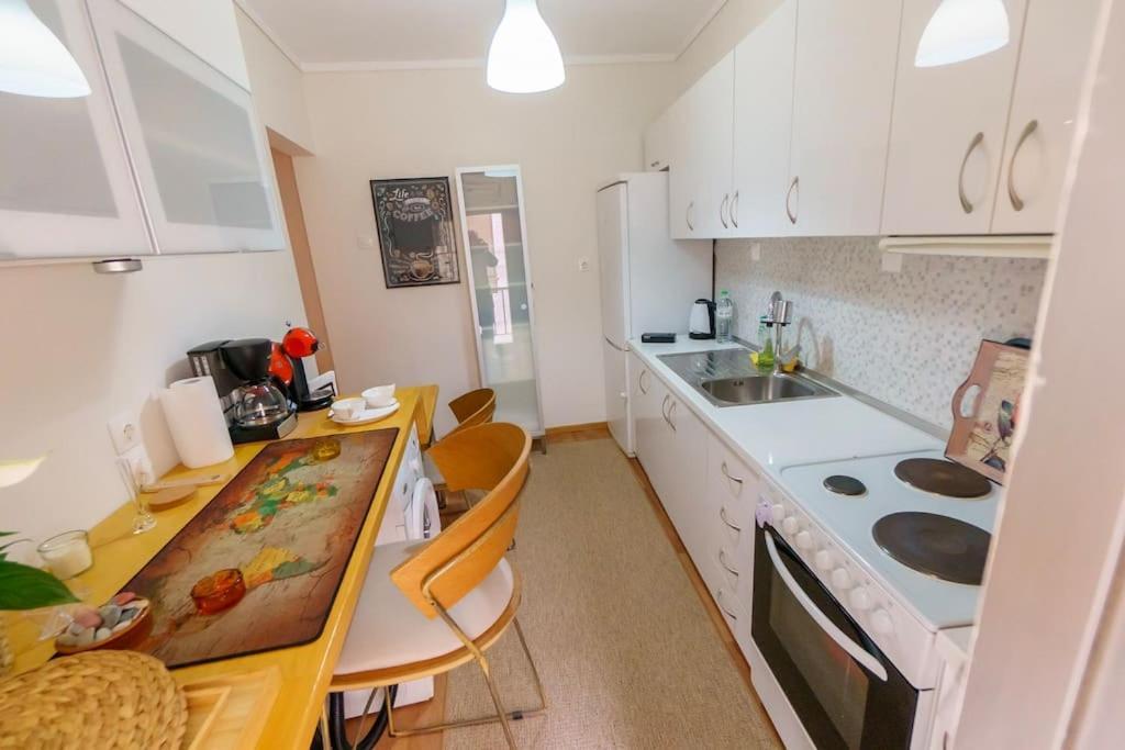 Cosy Apartment Near The City Centre Салоники Экстерьер фото